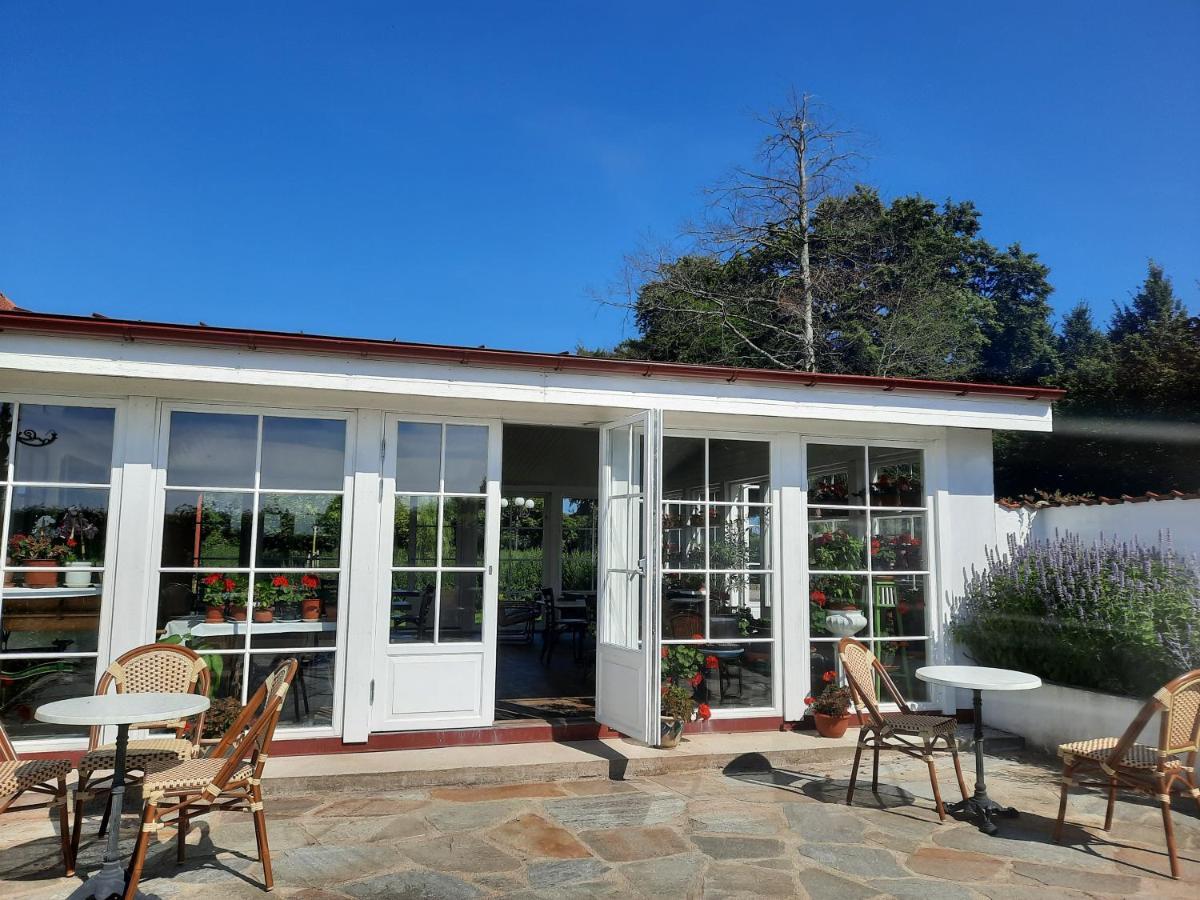 Hoby Gard Bed & Breakfast Borrby Exterior foto