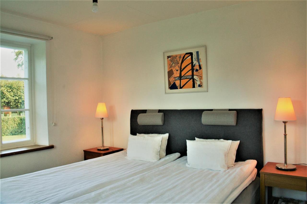 Hoby Gard Bed & Breakfast Borrby Exterior foto